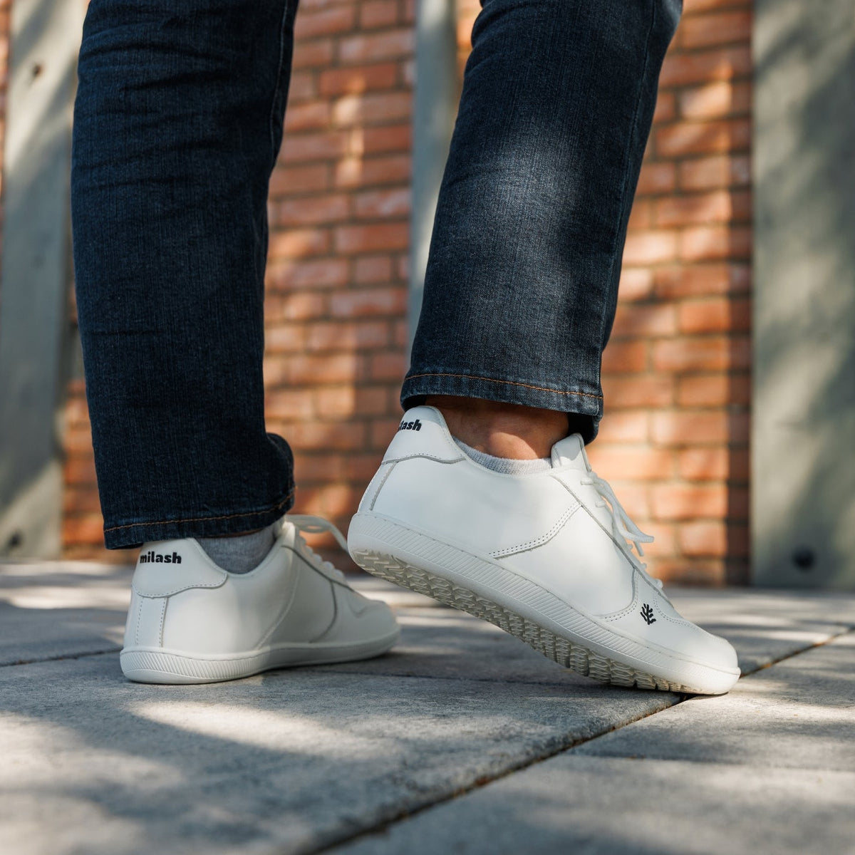 Milash unisex barefoot sneakers - White 